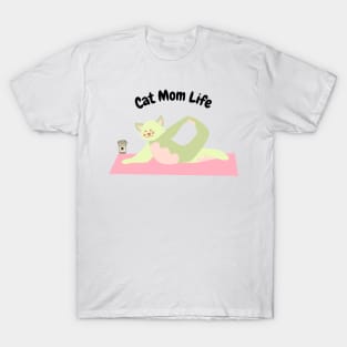 I am a proud cat mom Mom Gift T-Shirt